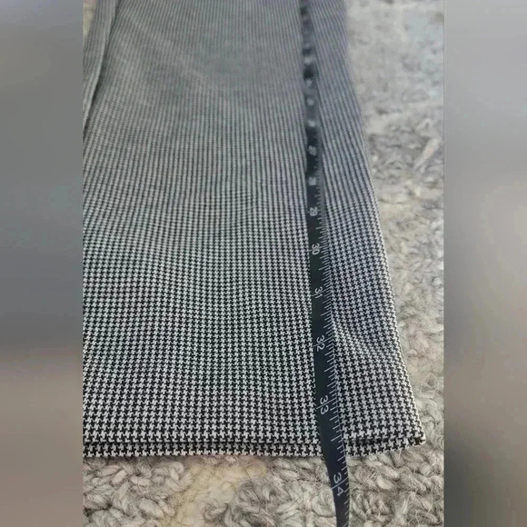 Zara Black & white Checkered Dress pants, size medium - Picture 2 of 13